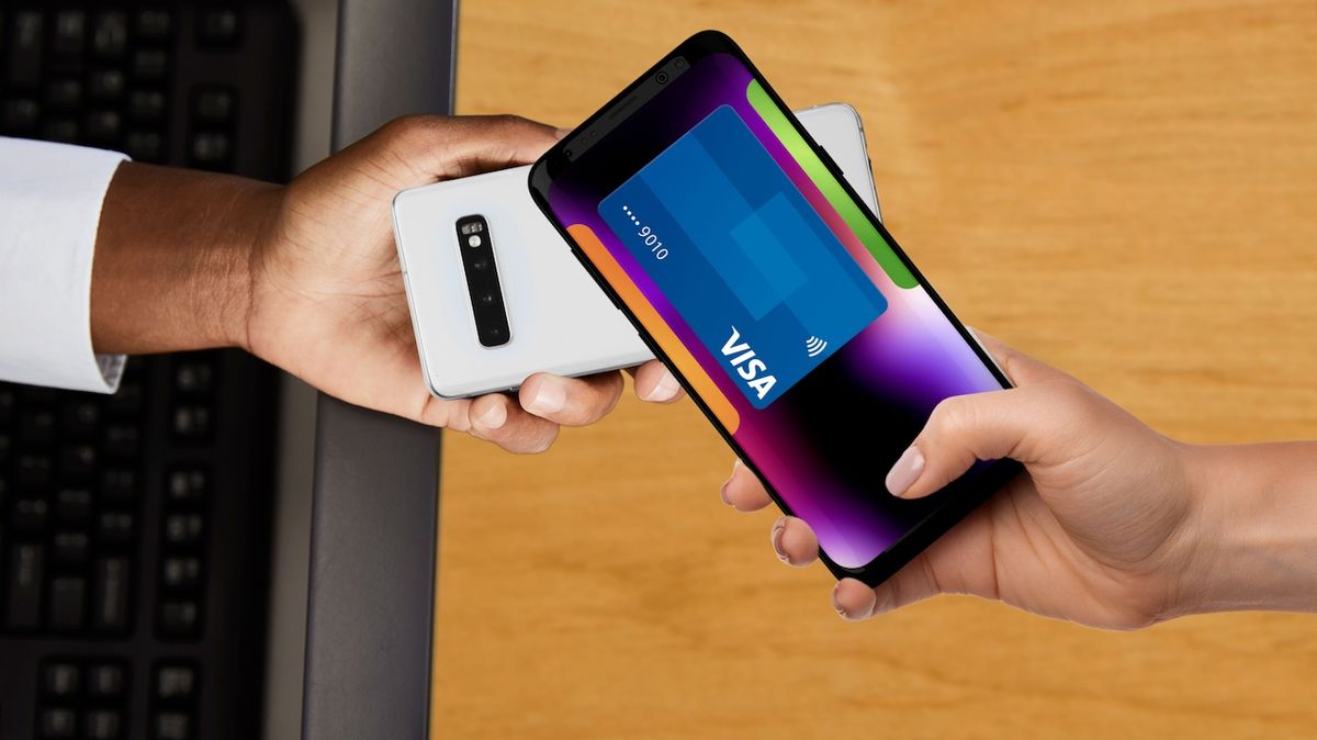 Visa Tap to Phone: s mobilem dnes může přijímat platby každý